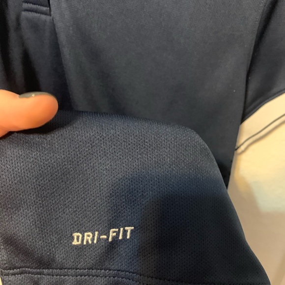 Nike DRI-FIT Women’s Golf Shirt - Picture 3 of 5